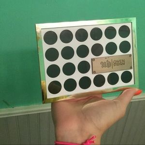 Urban Decay Gwen Stefani Eyeshadow Palette 🌼